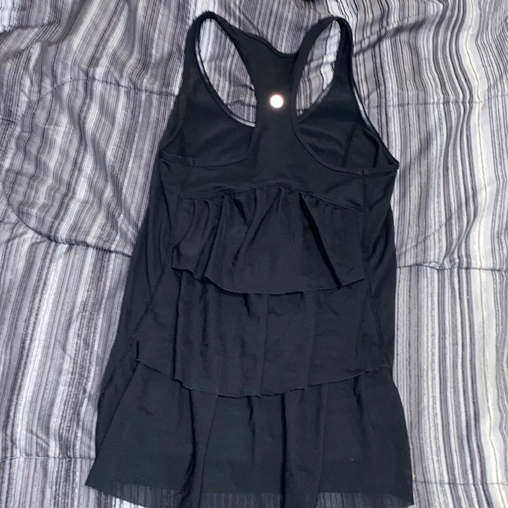 Lululemon athletic tank top, black crisp, logo, wavy back fast shipping no tag